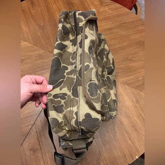 Vintage Cabela’s Camo Hunting Bag - Picture 3 of 7